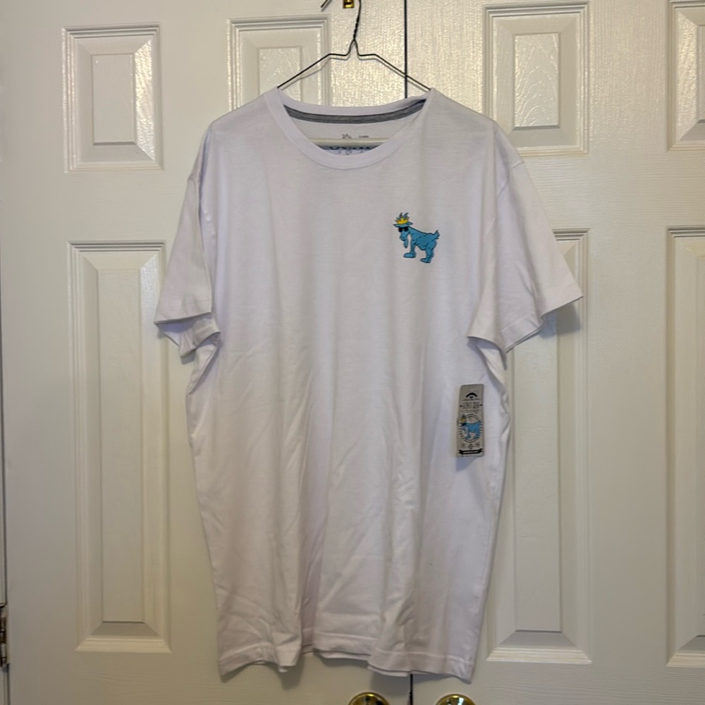 GOAT USA, men’s XL white T-shirt, never worn, new with tag.